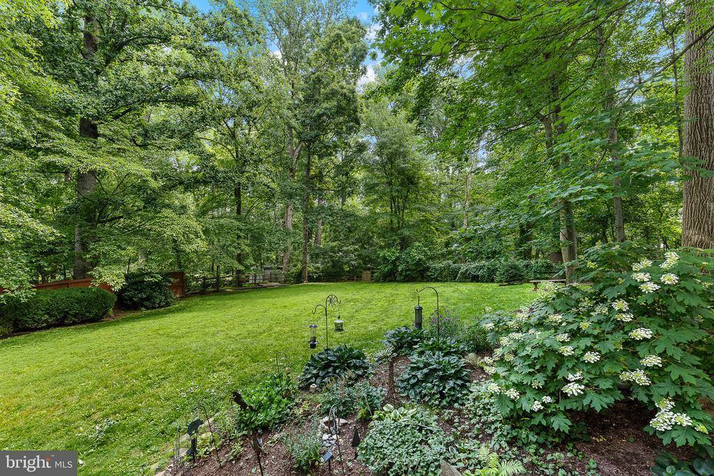 5107 Brentwood Farm Drive, Fairfax, VA 22030