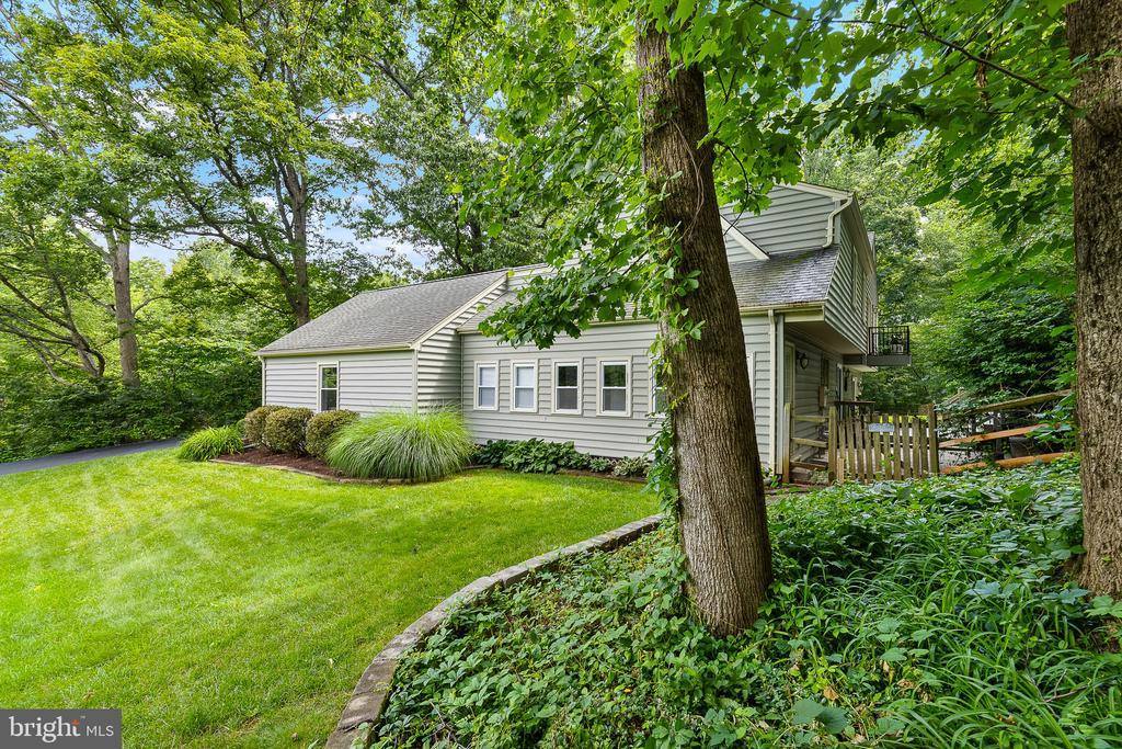 5107 Brentwood Farm Drive, Fairfax, VA 22030