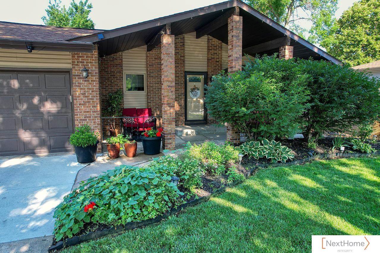 5609 Stonecliffe Court, Lincoln, NE 68516