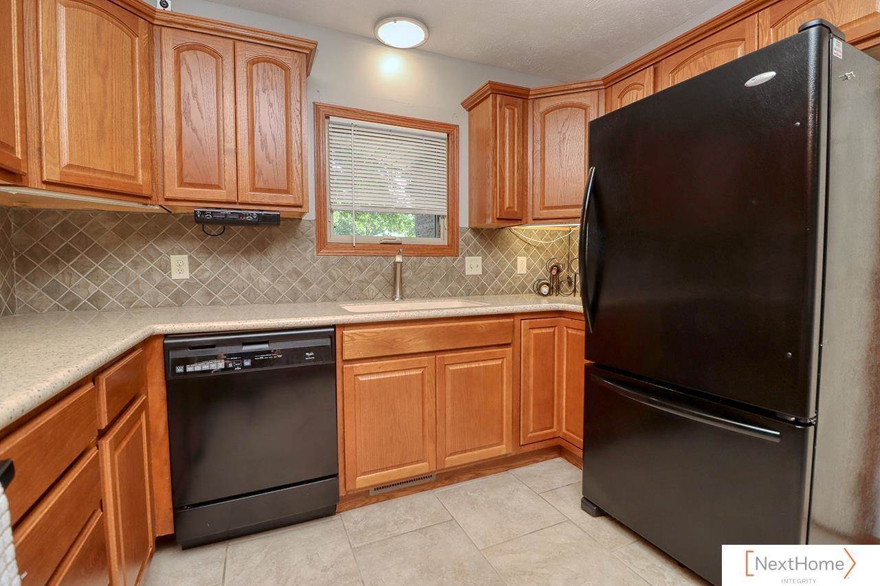 5609 Stonecliffe Court, Lincoln, NE 68516