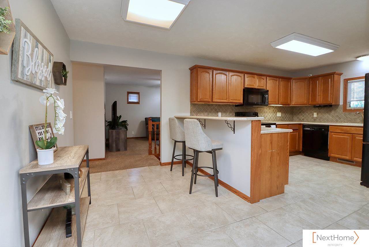 5609 Stonecliffe Court, Lincoln, NE 68516