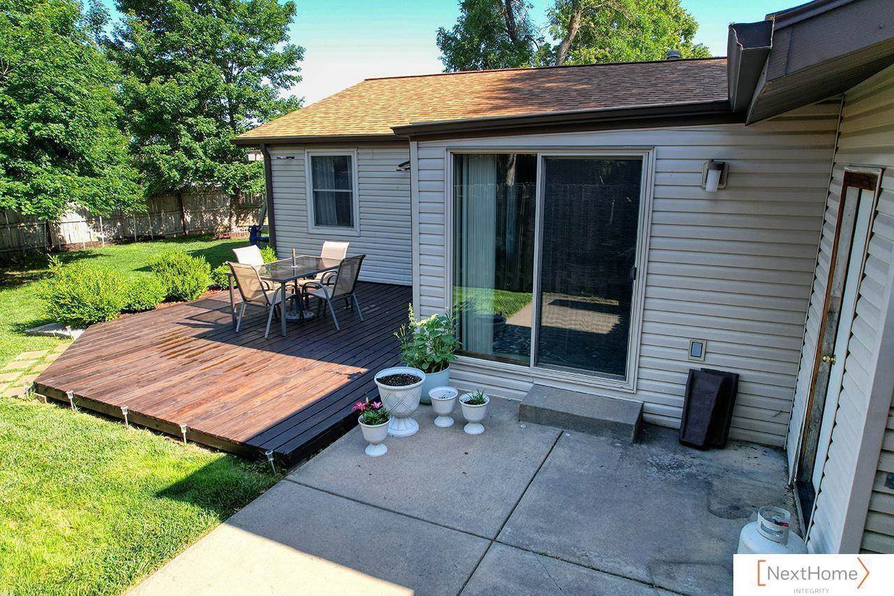 5609 Stonecliffe Court, Lincoln, NE 68516