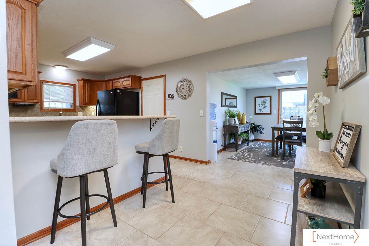 5609 Stonecliffe Court, Lincoln, NE 68516