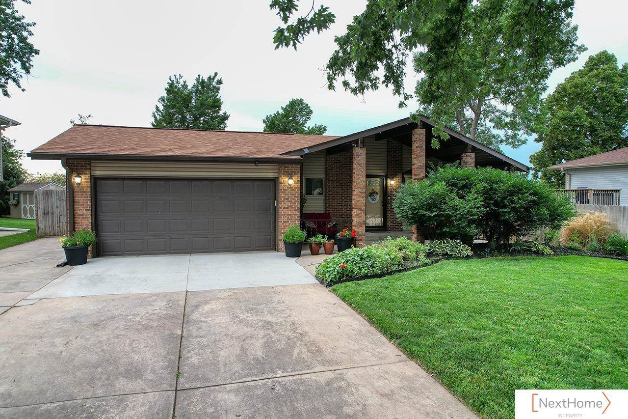 5609 Stonecliffe Court, Lincoln, NE 68516