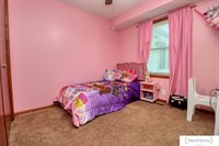 5609 Stonecliffe Court, Lincoln, NE 68516