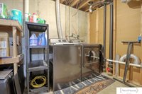 5609 Stonecliffe Court, Lincoln, NE 68516