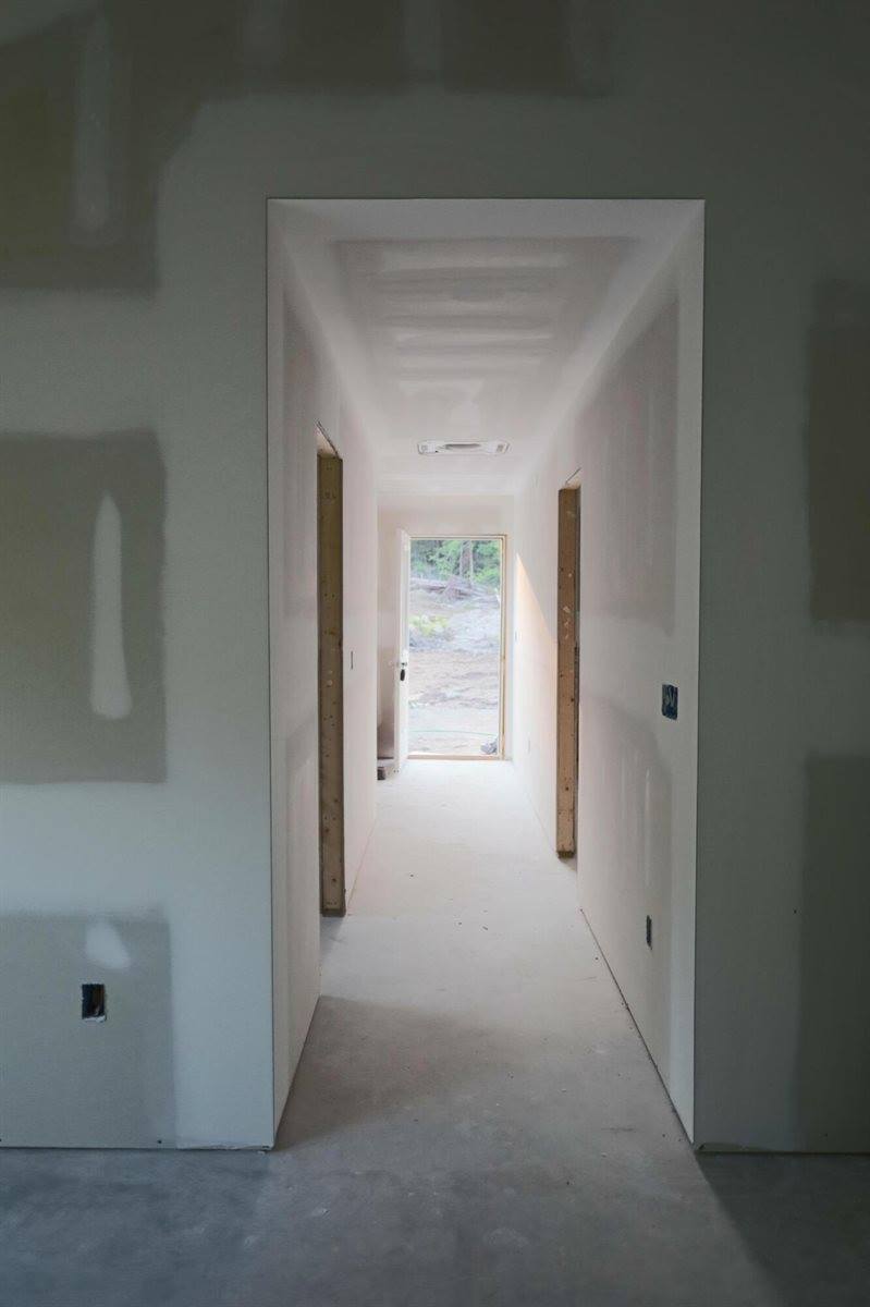 67 Sandy Drive, Monmouth, ME 04259