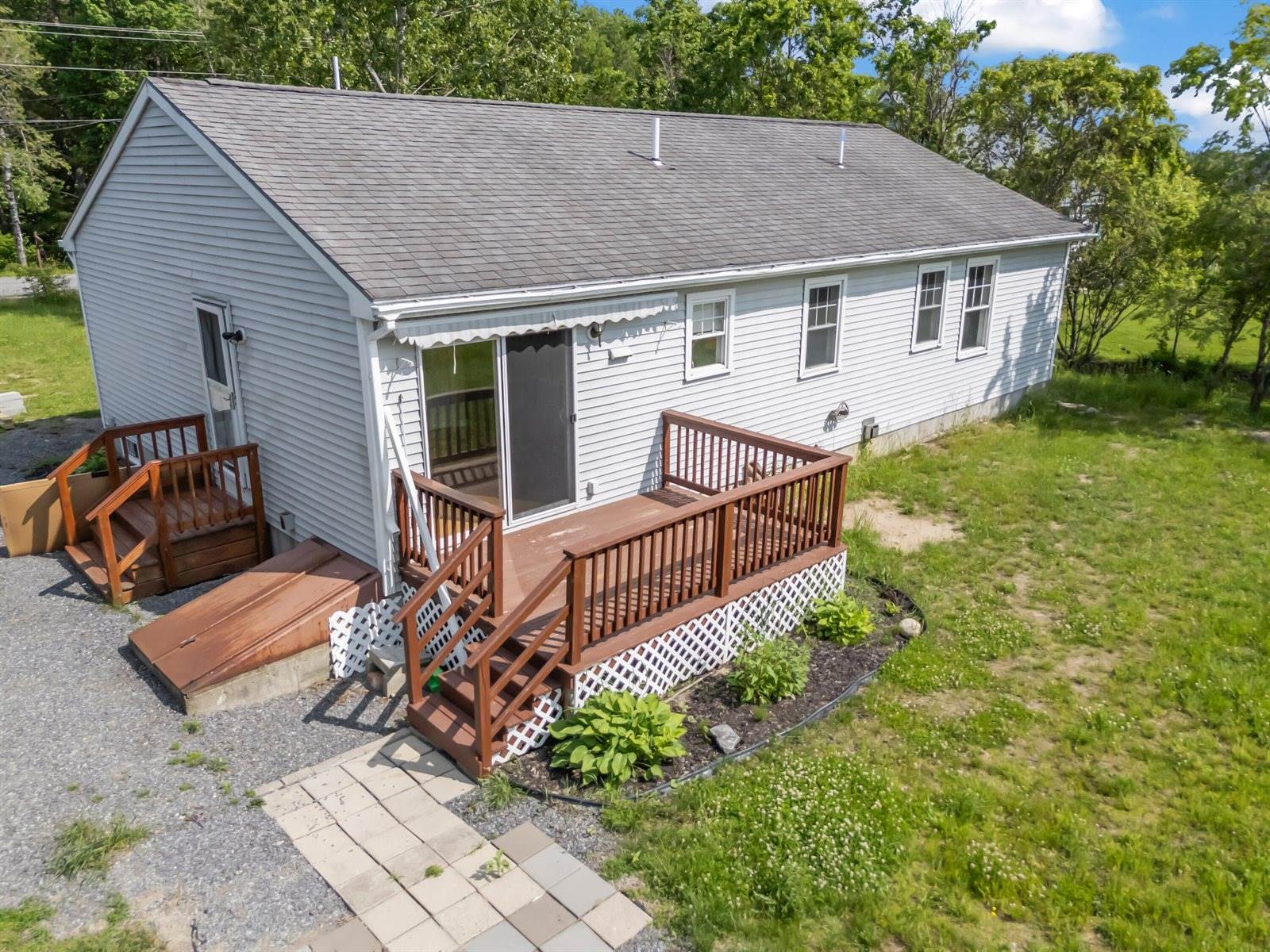 112 Lincoln Street, Richmond, ME 04357