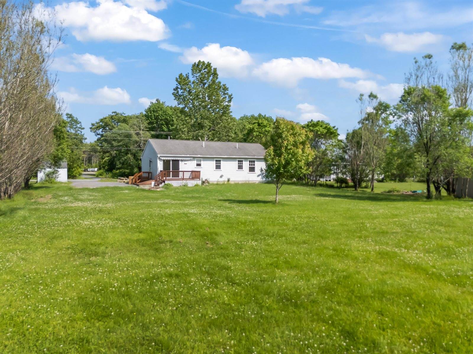 112 Lincoln Street, Richmond, ME 04357