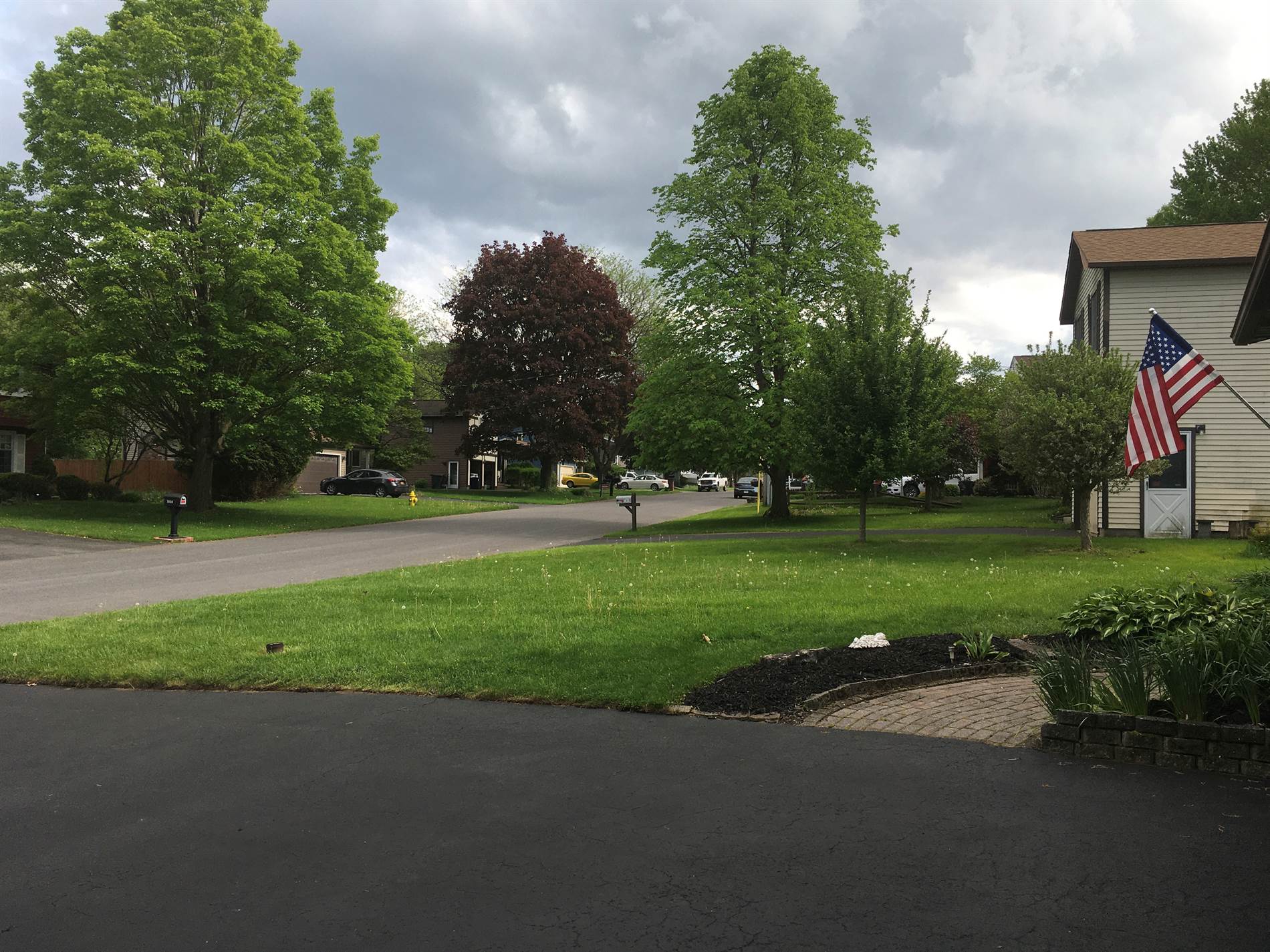 7653 Windsor Dr N, North Syracuse, NY 13212