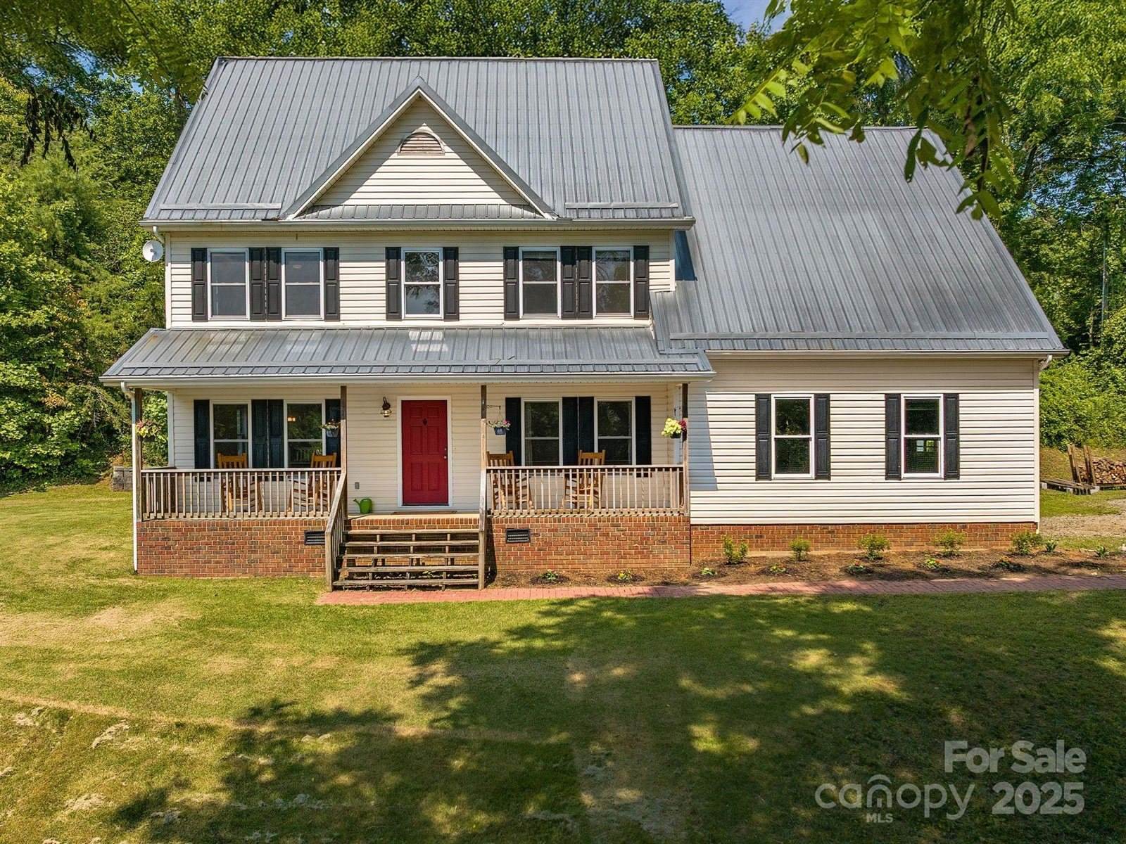 345 Bob Barnwell Road, Fletcher, NC 28732