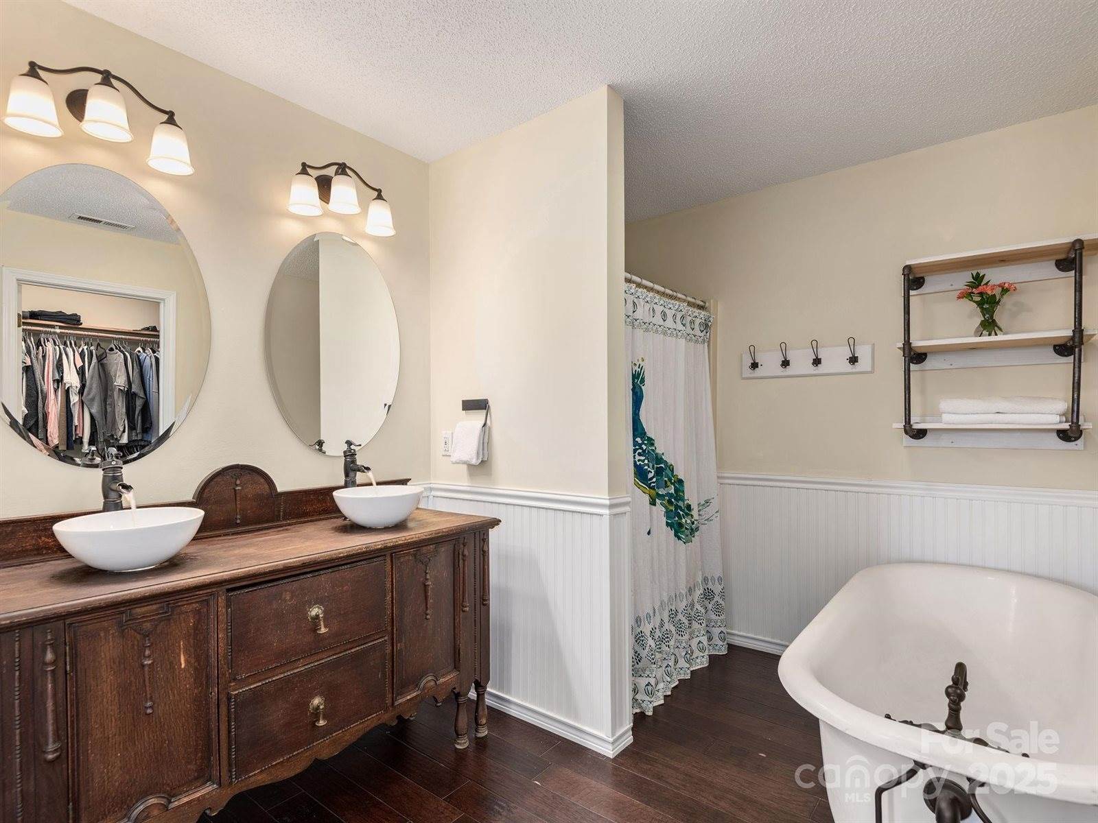 345 Bob Barnwell Road, Fletcher, NC 28732