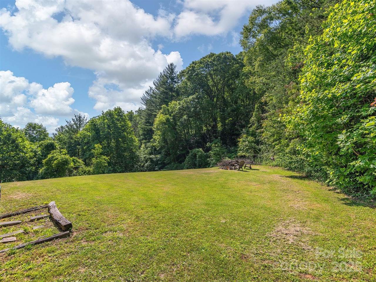 345 Bob Barnwell Road, Fletcher, NC 28732