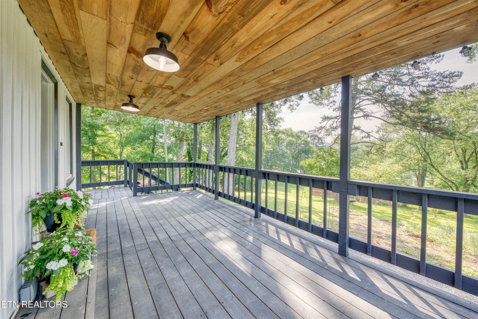 313 Edgewood Circle, Clinton, TN 37716