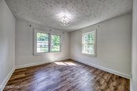 313 Edgewood Circle, Clinton, TN 37716