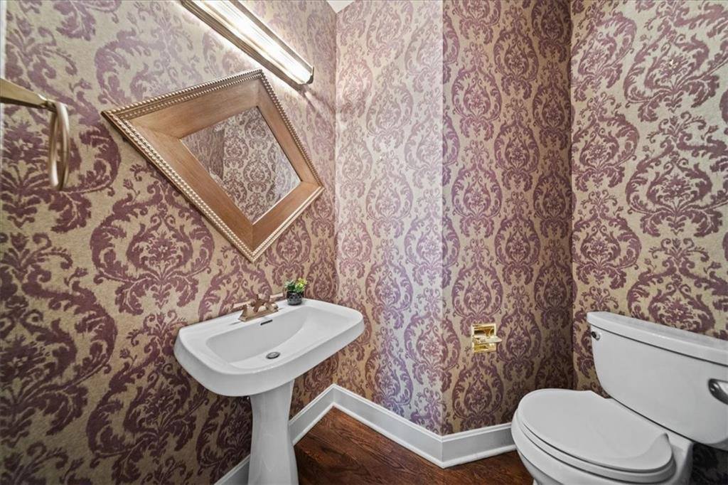 6119 W 128th Street, Overland Park, KS 66209