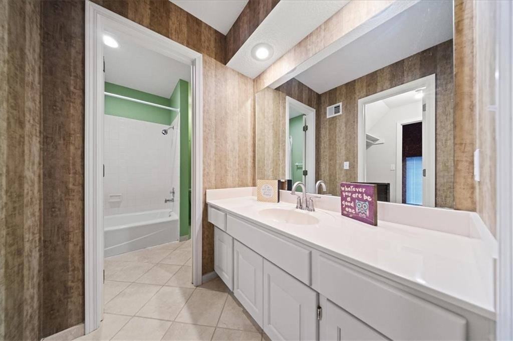 6119 W 128th Street, Overland Park, KS 66209