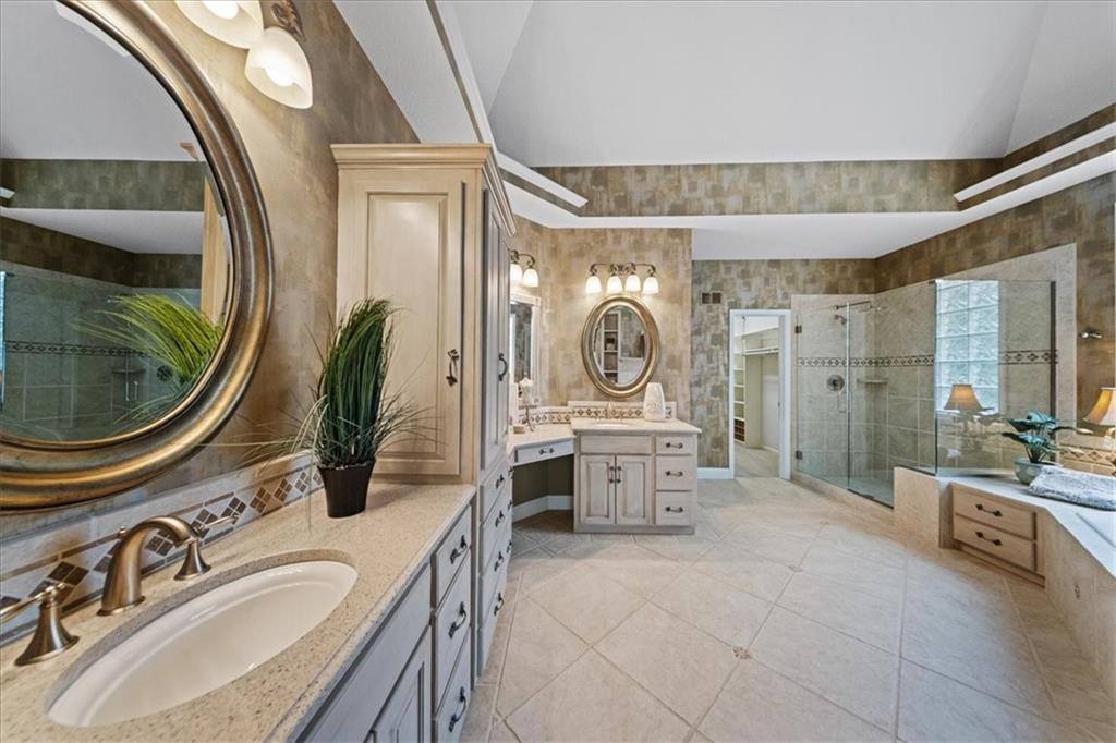 6119 W 128th Street, Overland Park, KS 66209