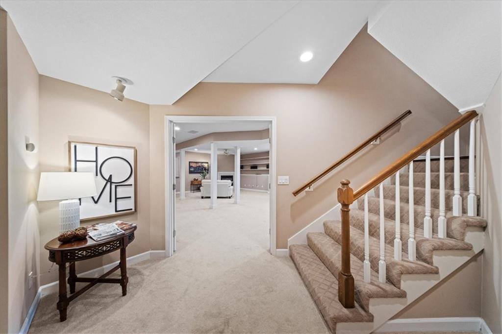 6119 W 128th Street, Overland Park, KS 66209