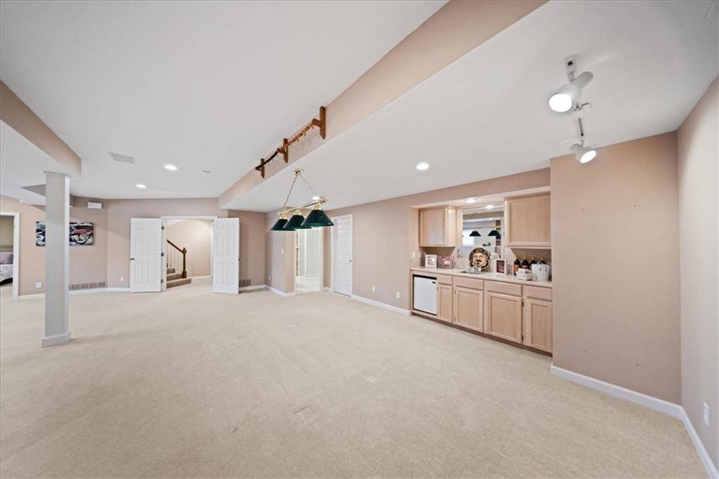 6119 W 128th Street, Overland Park, KS 66209