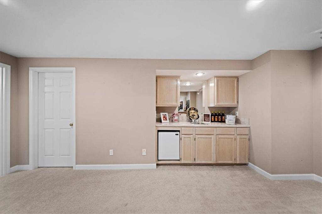 6119 W 128th Street, Overland Park, KS 66209