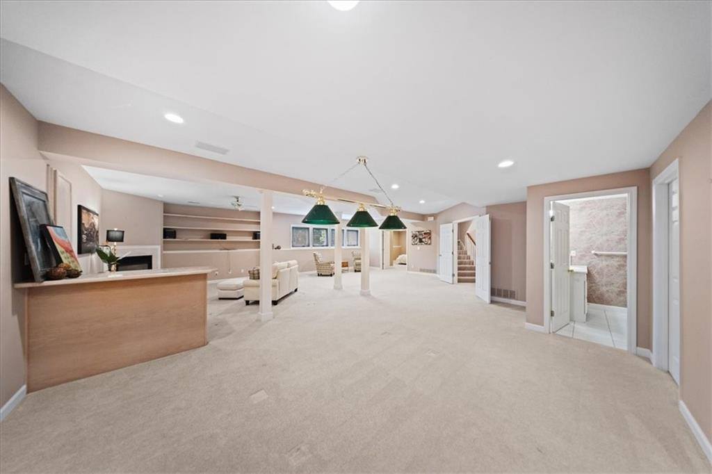 6119 W 128th Street, Overland Park, KS 66209