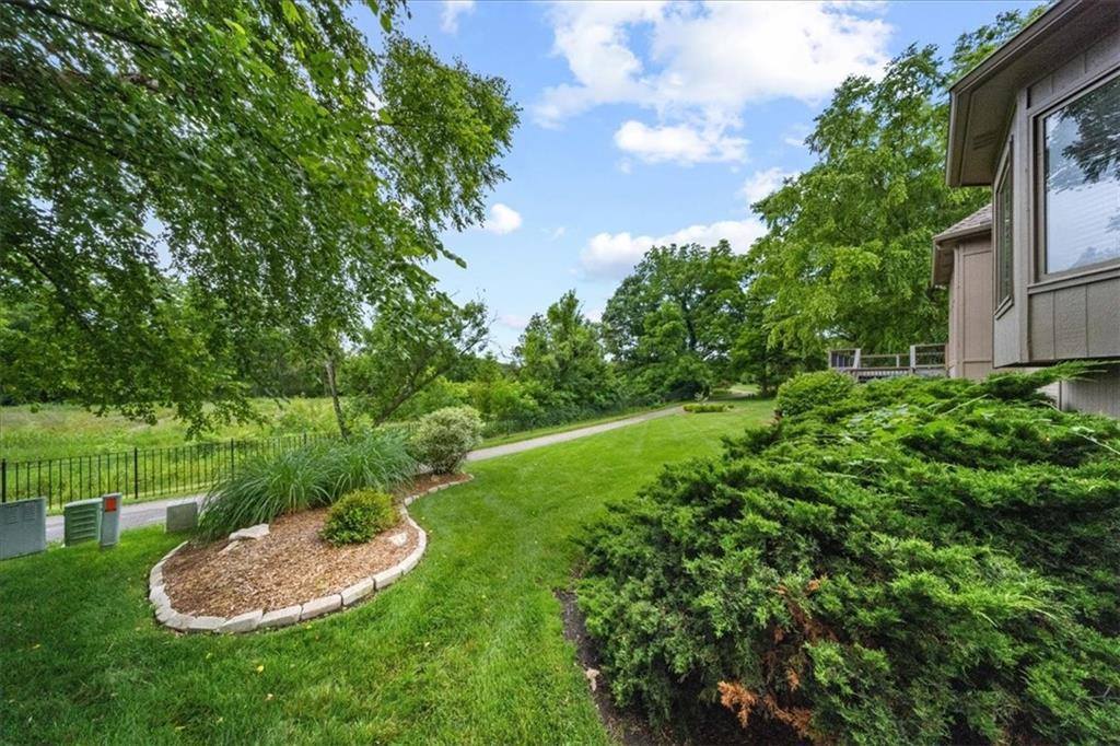 6119 W 128th Street, Overland Park, KS 66209