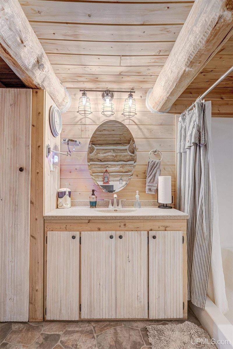 14038 24.5 Lane, Rapid River, MI 49878