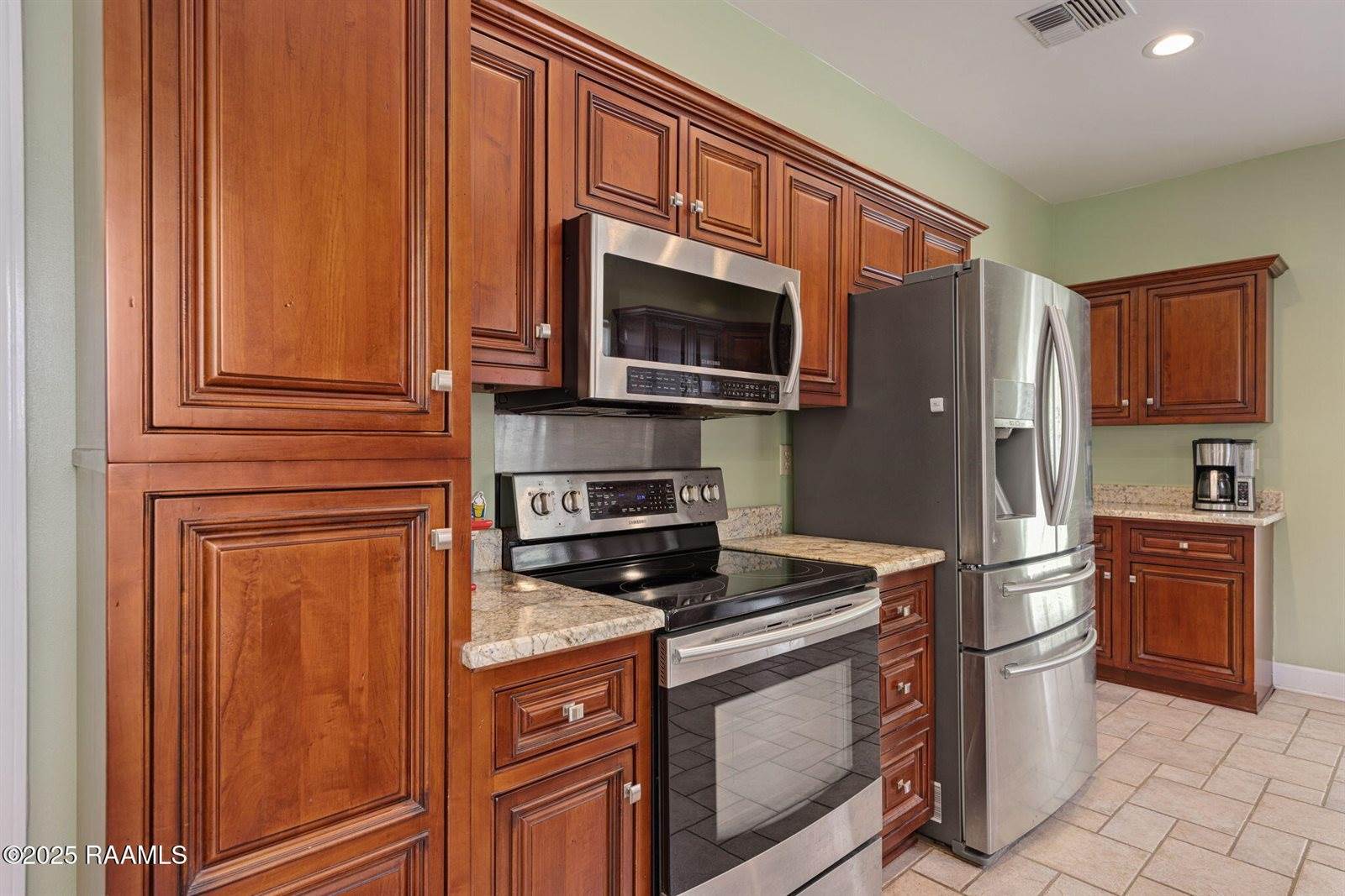 109 Woodward Drive, Lafayette, LA 70508