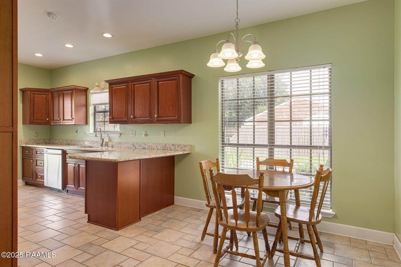 109 Woodward Drive, Lafayette, LA 70508