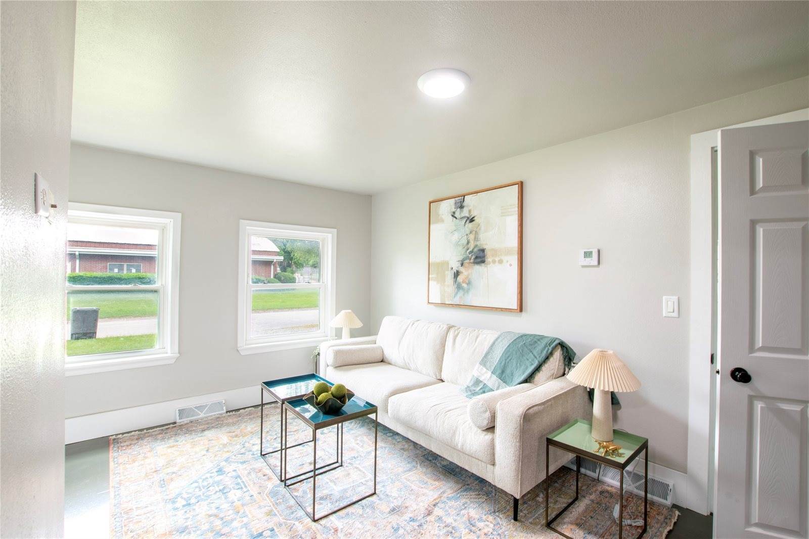 1234 East 26th Court, Des Moines, IA 50317