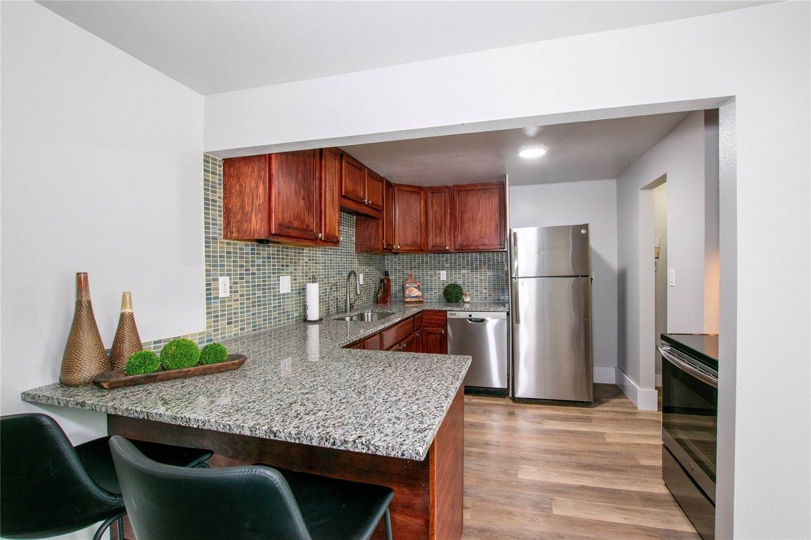 1234 East 26th Court, Des Moines, IA 50317