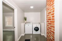 1234 East 26th Court, Des Moines, IA 50317