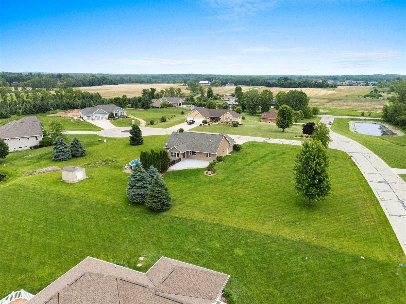 3231 Northridge Court, Suamico, WI 54313