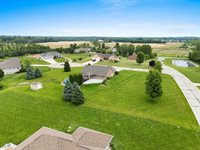 3231 Northridge Court, Suamico, WI 54313