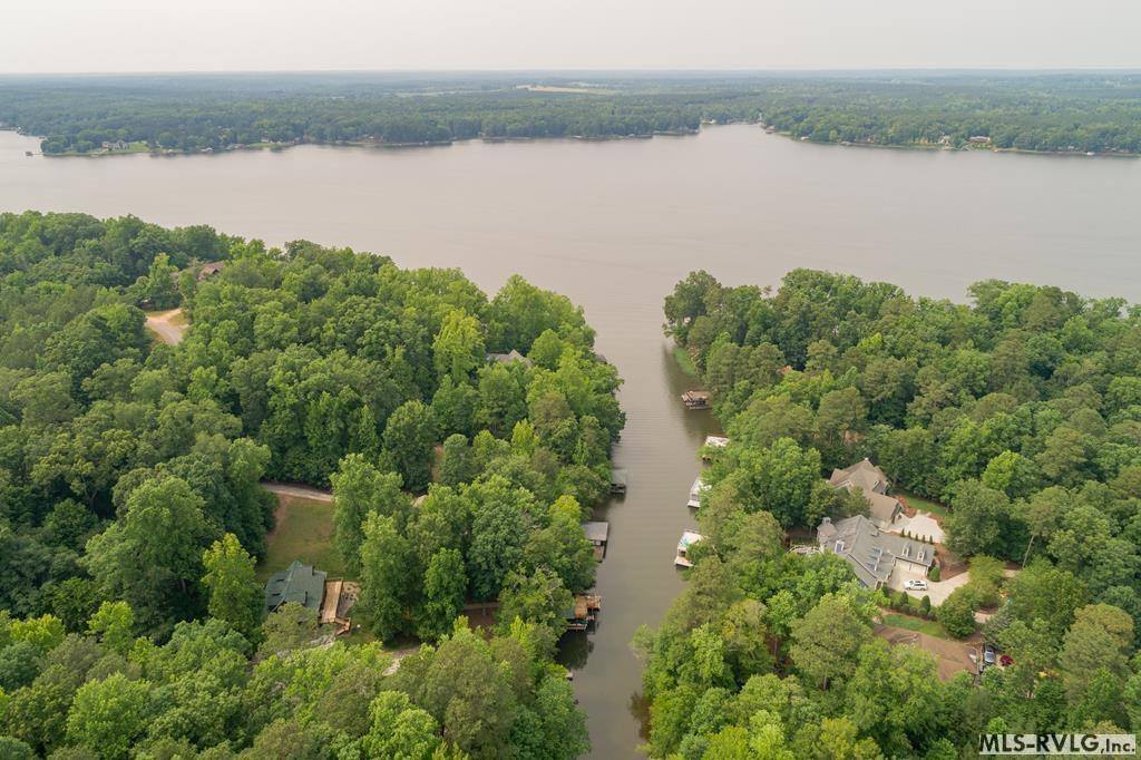 000 Harbor Drive, Macon, NC 27551