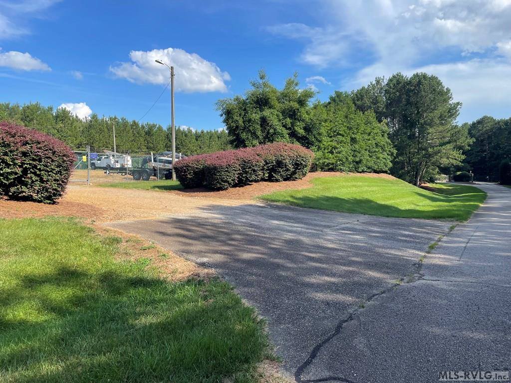 000 Harbor Drive, Macon, NC 27551