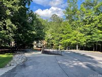 000 Harbor Drive, Macon, NC 27551