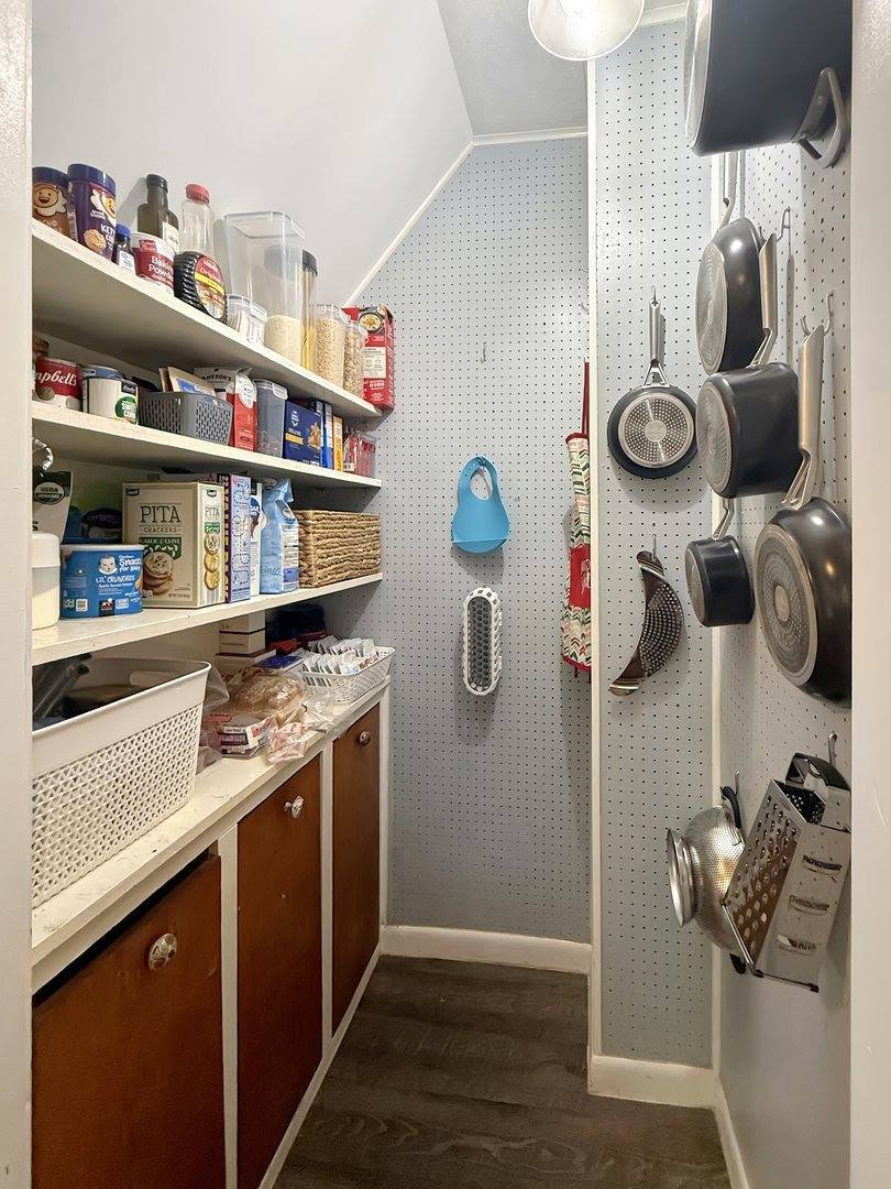 1639 South Highland Avenue, Freeport, IL 61032