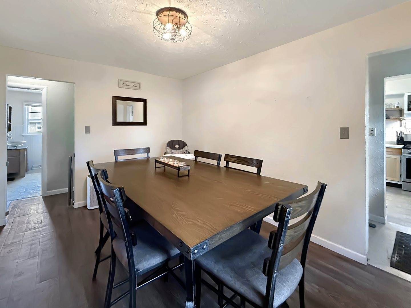 1639 South Highland Avenue, Freeport, IL 61032