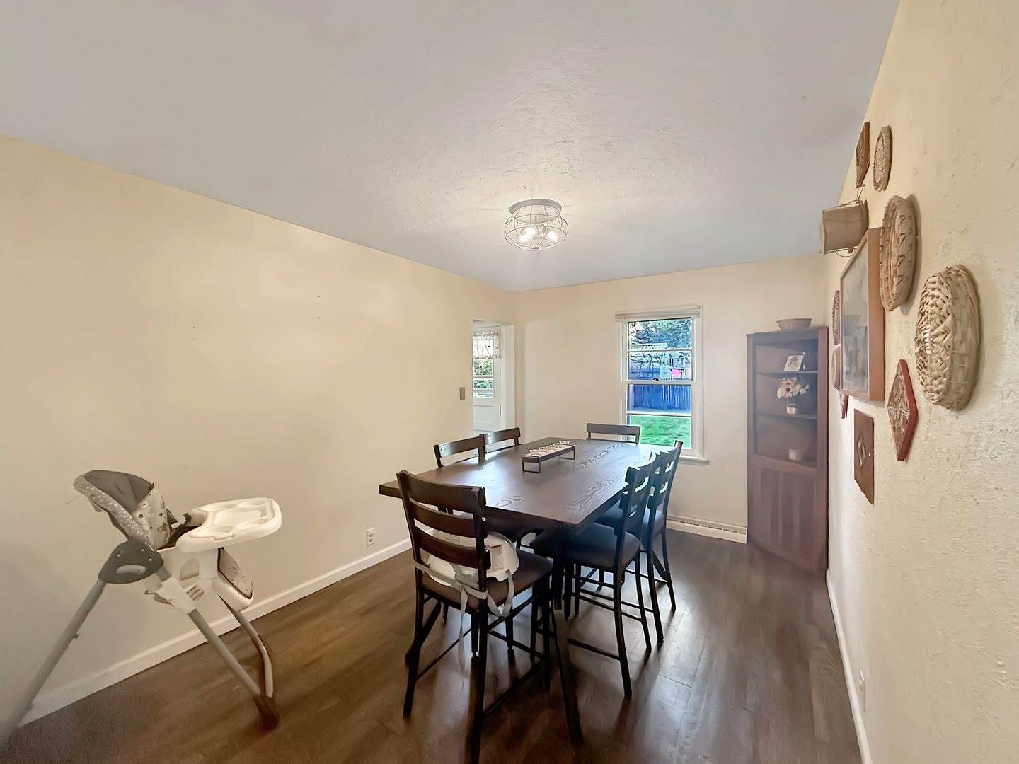 1639 South Highland Avenue, Freeport, IL 61032