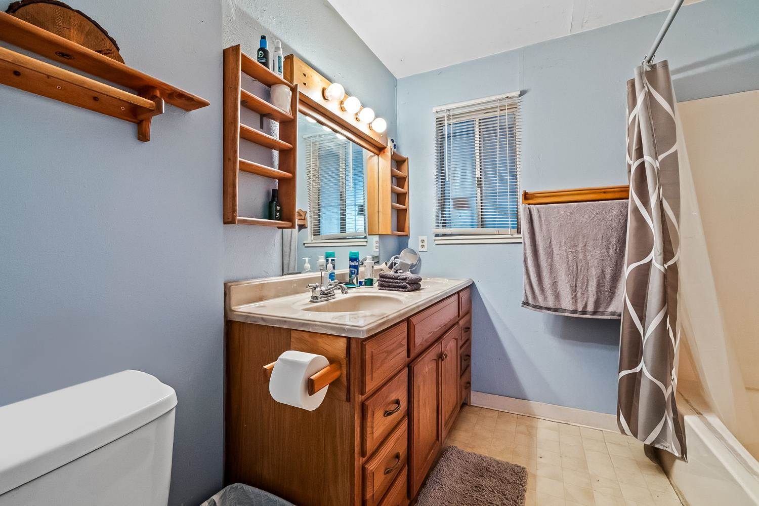 23555 Rock Hammer Road, Groveland, CA 95321