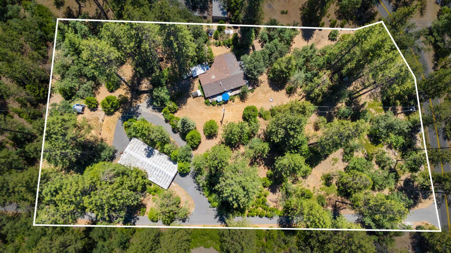 23555 Rock Hammer Road, Groveland, CA 95321