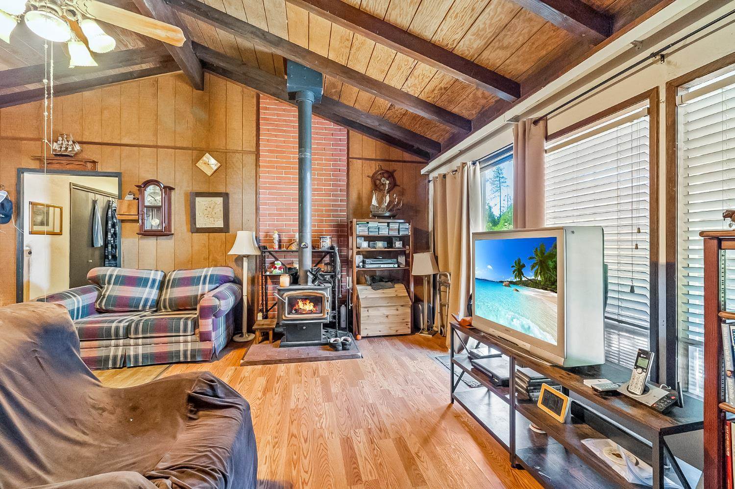 23555 Rock Hammer Road, Groveland, CA 95321