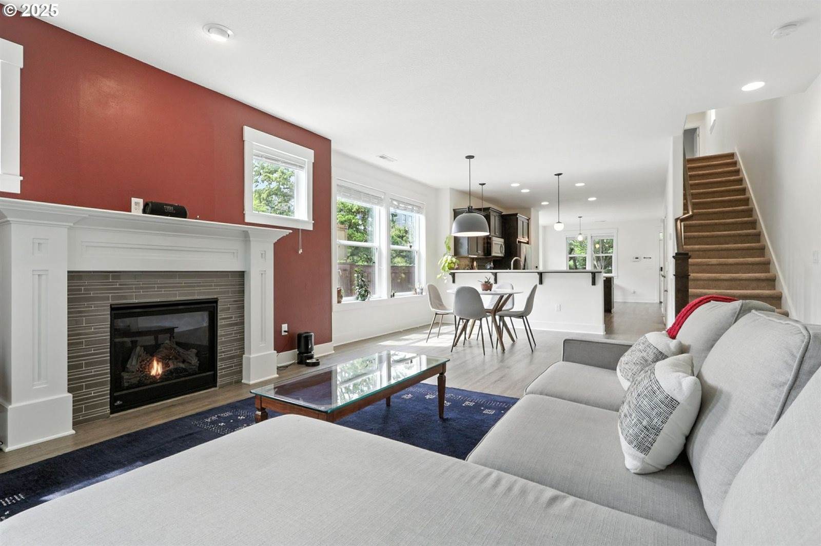 18 NE Cook St, Portland, OR 97212