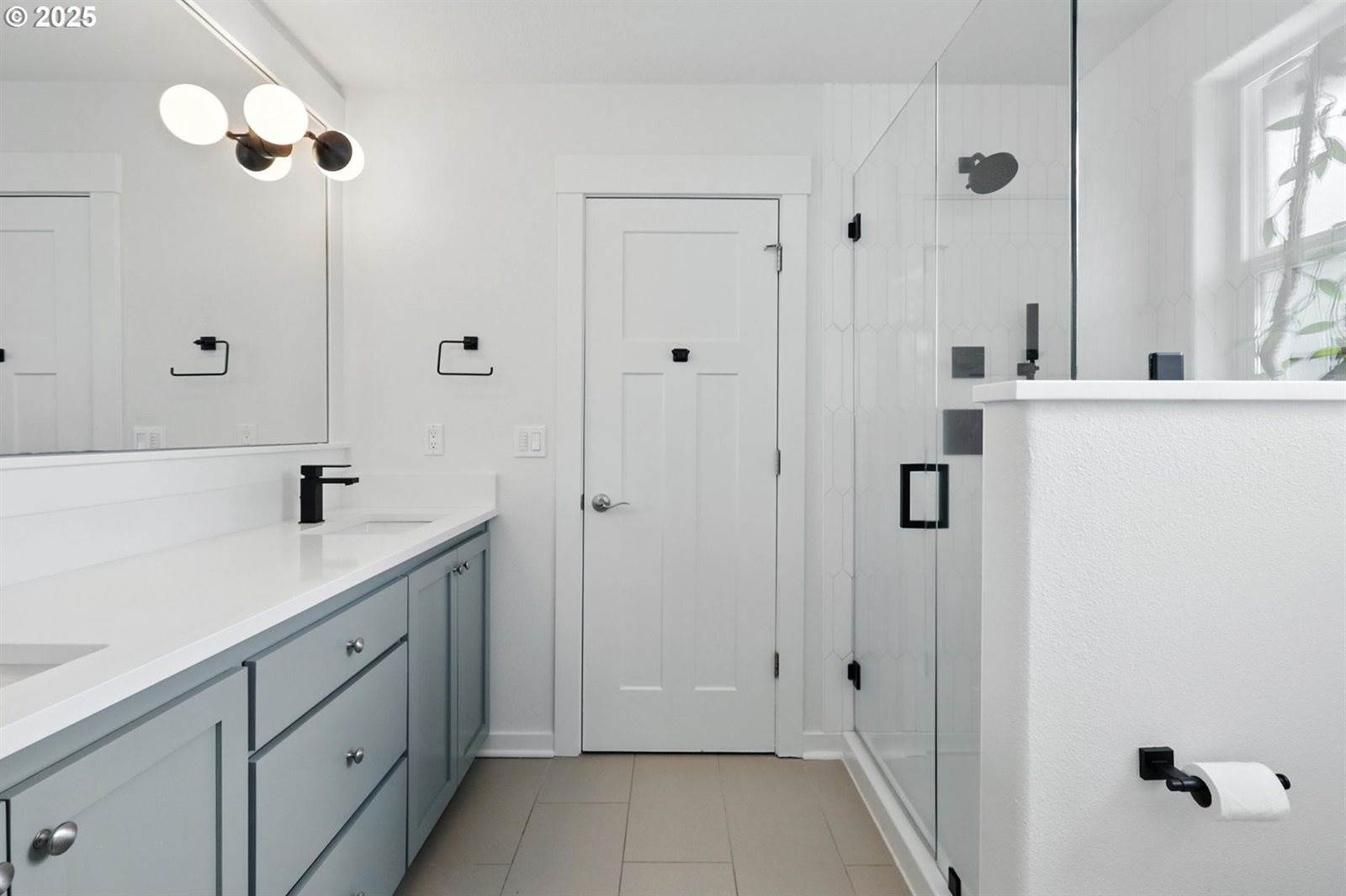 18 NE Cook St, Portland, OR 97212