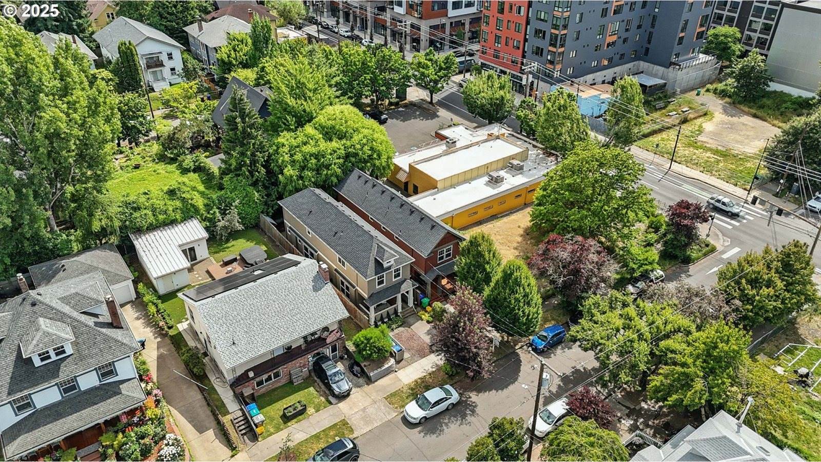 18 NE Cook St, Portland, OR 97212