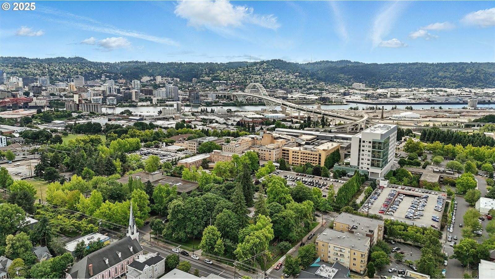 18 NE Cook St, Portland, OR 97212