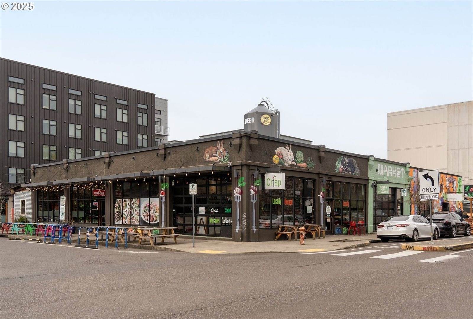 18 NE Cook St, Portland, OR 97212