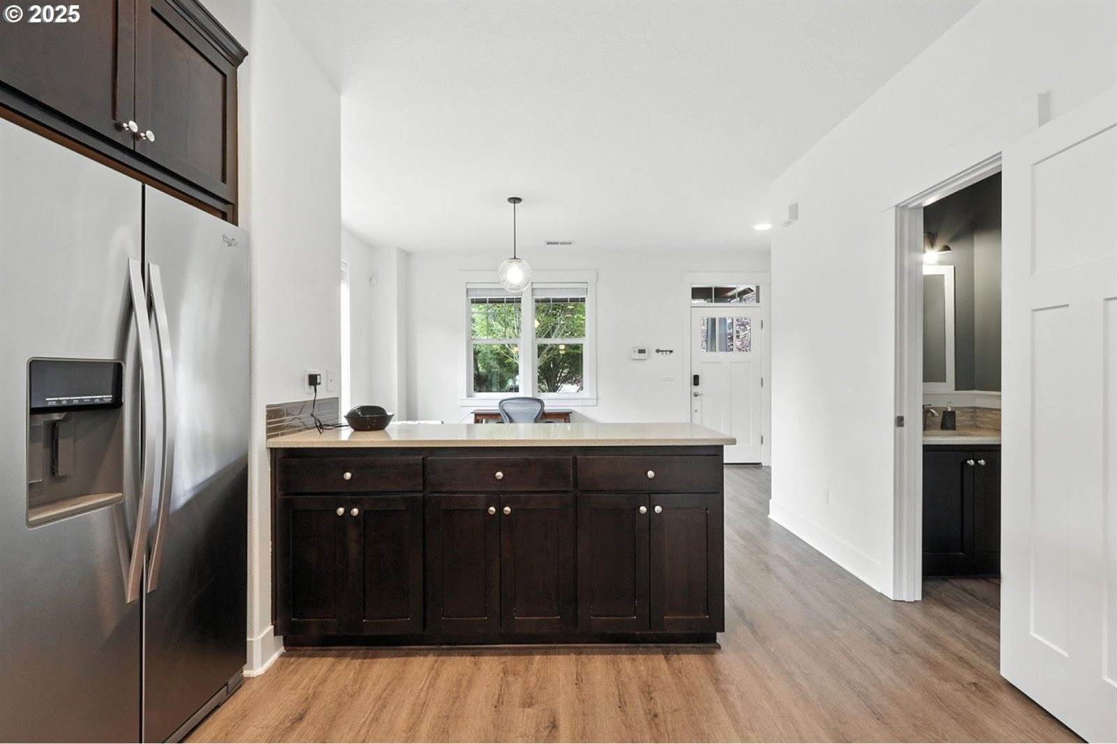 18 NE Cook St, Portland, OR 97212